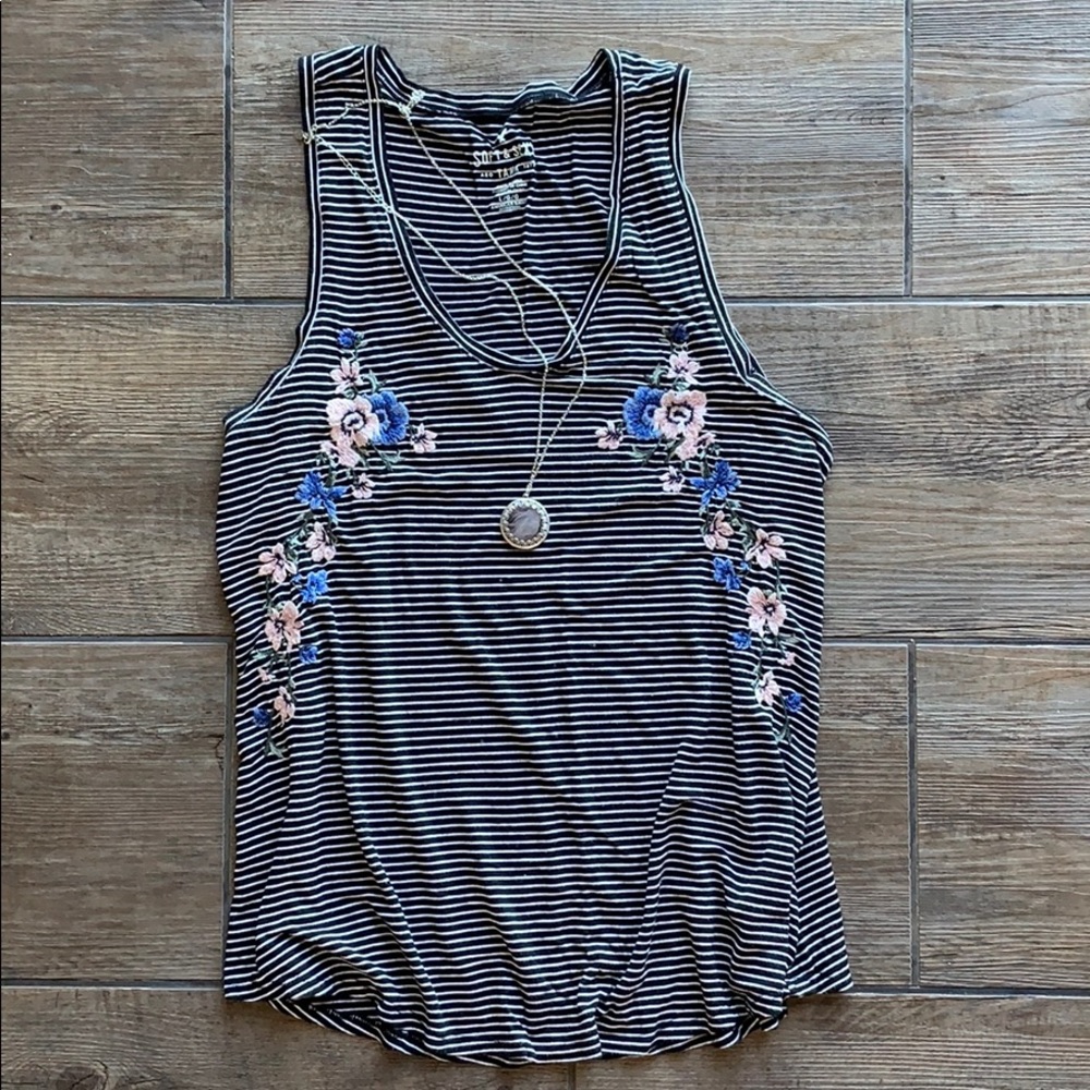Soft & Sexy American Eagle tank